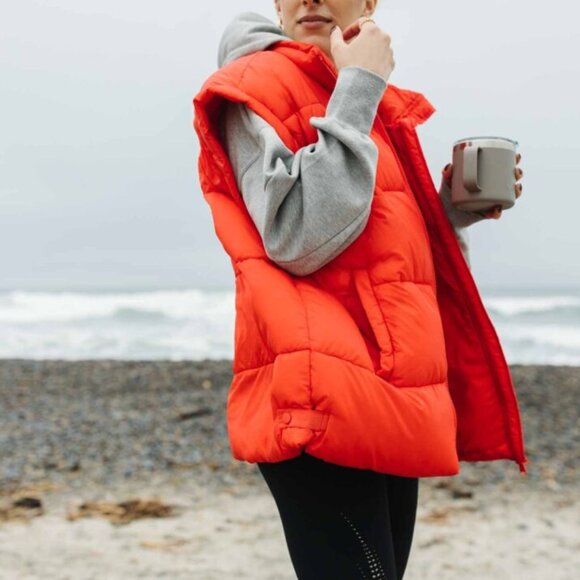 Free People In a Bubble Puffer Vest - Picture 2 of 8